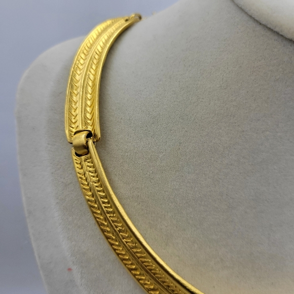 - Goldtone Metal Choker Necklace • Rich Bright Gold • Spring Clasp - Picture 2 of 4